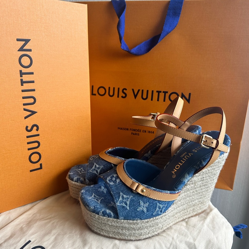 NEW LOUIS VUITTON DENIM Helios Wedge Sandal 💙 - Picture 3 of 13
